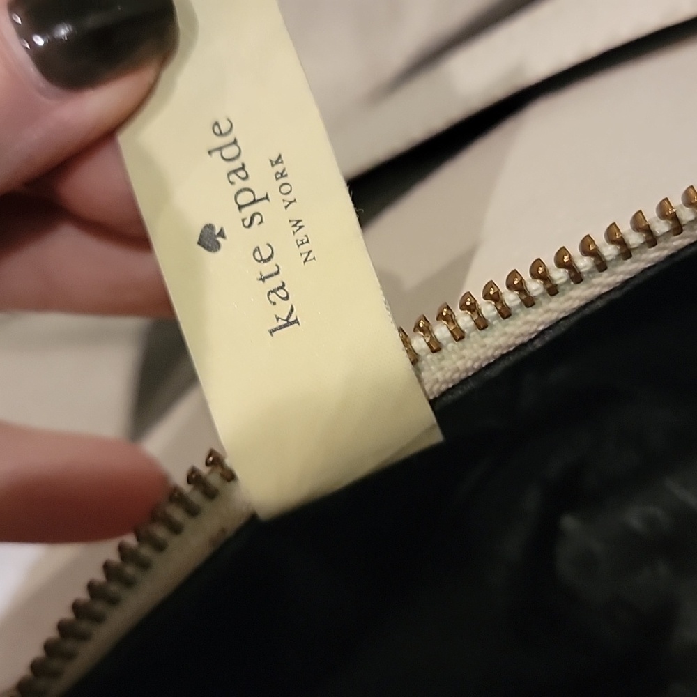 Kate Spade Grove Street Rima Crossbody Two-Tone Black and Cream Bag - Picture 15 of 15